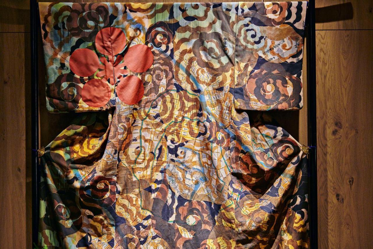 Hyatt Centric Καναζάουα Εξωτερικό φωτογραφία A silk fabric