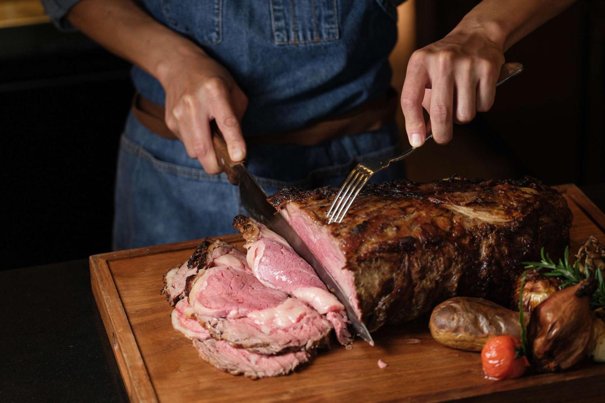 Hyatt Centric Καναζάουα Εξωτερικό φωτογραφία Slicing a roast