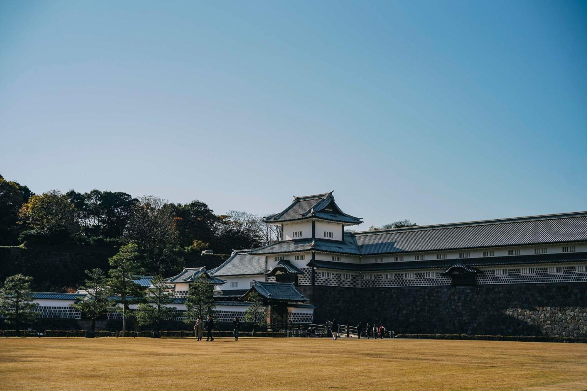 Hyatt Centric Καναζάουα Εξωτερικό φωτογραφία The Honmaru Palace