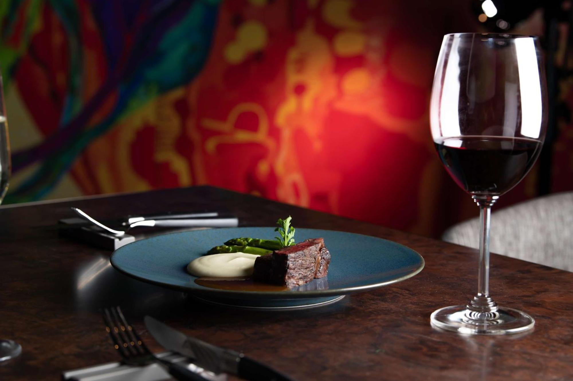 Hyatt Centric Καναζάουα Εξωτερικό φωτογραφία A wine glass